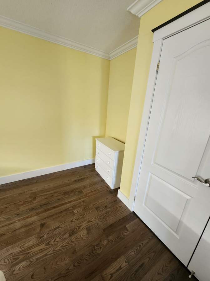 Photo of Brooking St.'s room