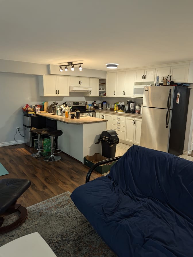 iain davidson's room