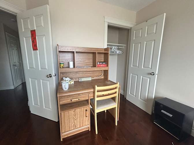 Photo of Tom Zhang's room