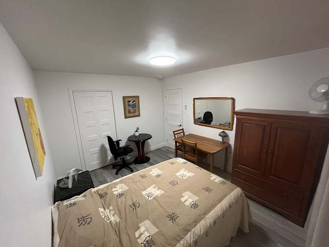 Jean-Francois Marchand's room