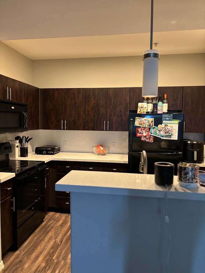 Photo of Des's room