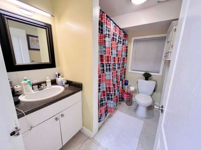 Photo of Jeanette F's room