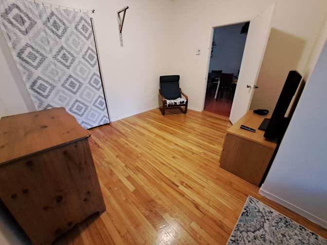 Photo of Émilie's room