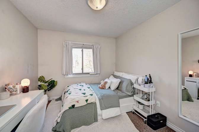 Photo of Naomi Jade's room