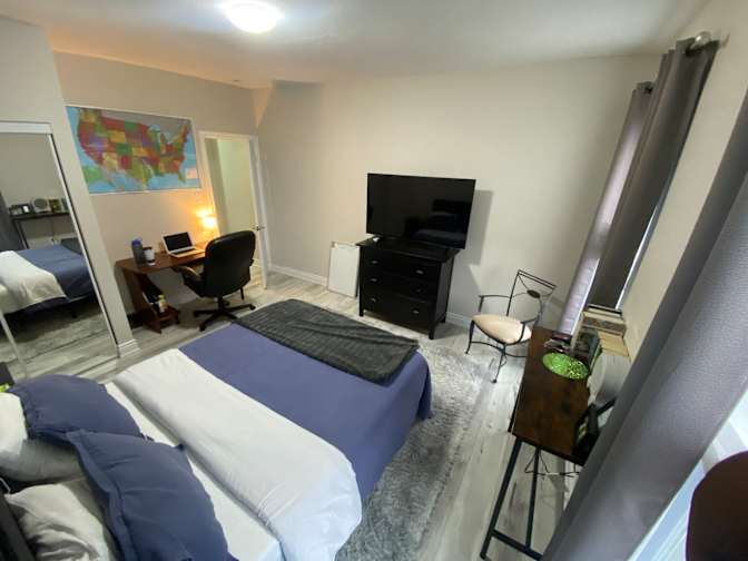 Kingsley (Project Manager)'s room