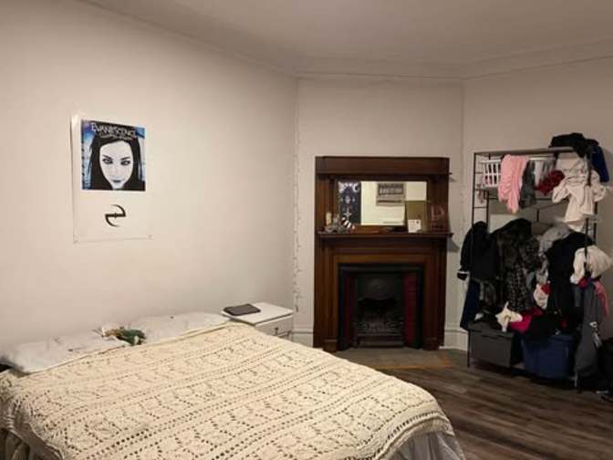 Mikhaela-Reign's room