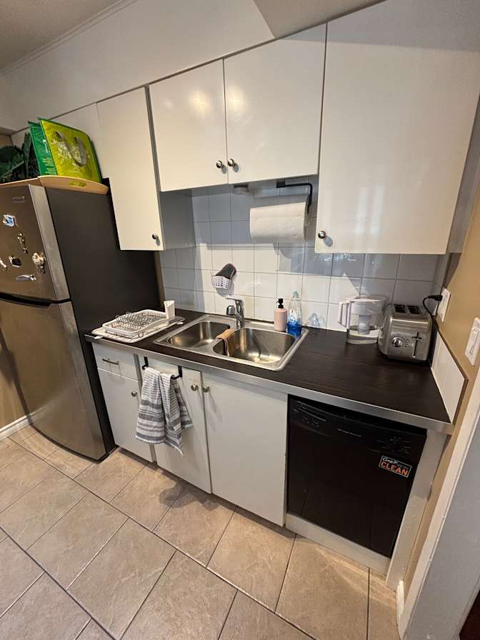 Anneliese Yanota's room