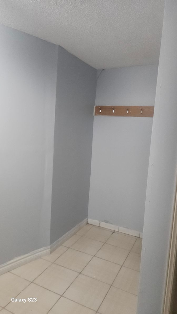 Photo of Ebenezer's room