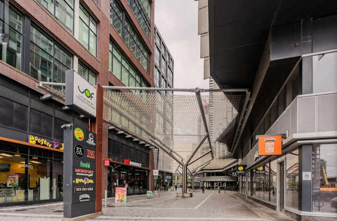 Spinder Raina's room