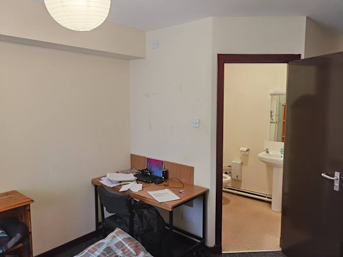 Photo of Guan's room