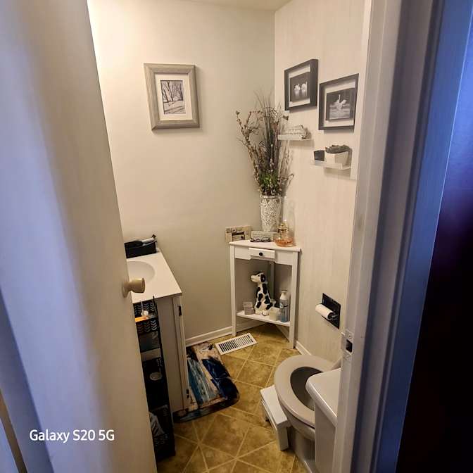 Lloyd R Clarke's room