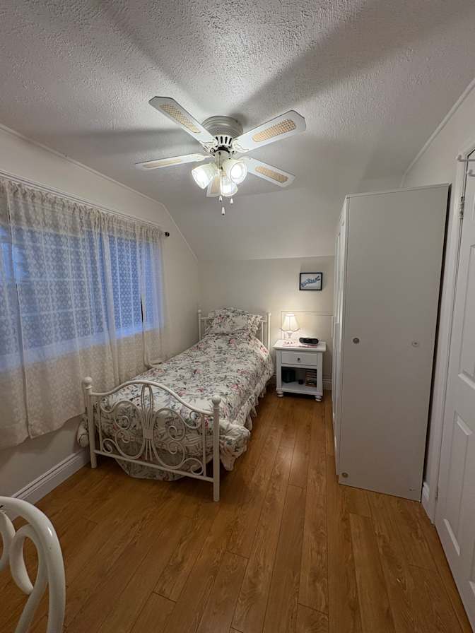 Please Contact's room