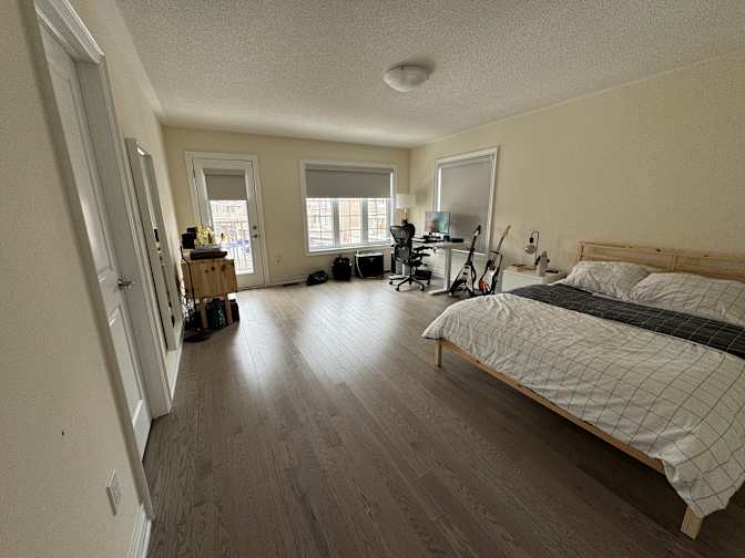 Santiago Mejia Mora's room