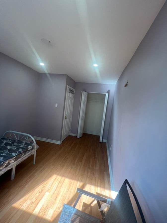 Photo of SHURESHBABU JAYAPRAKASH's room