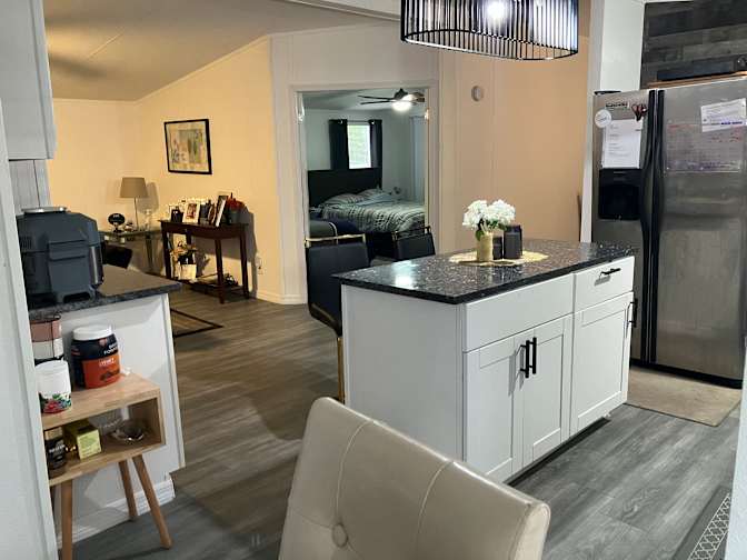 Photo of Modern efficiencies's room