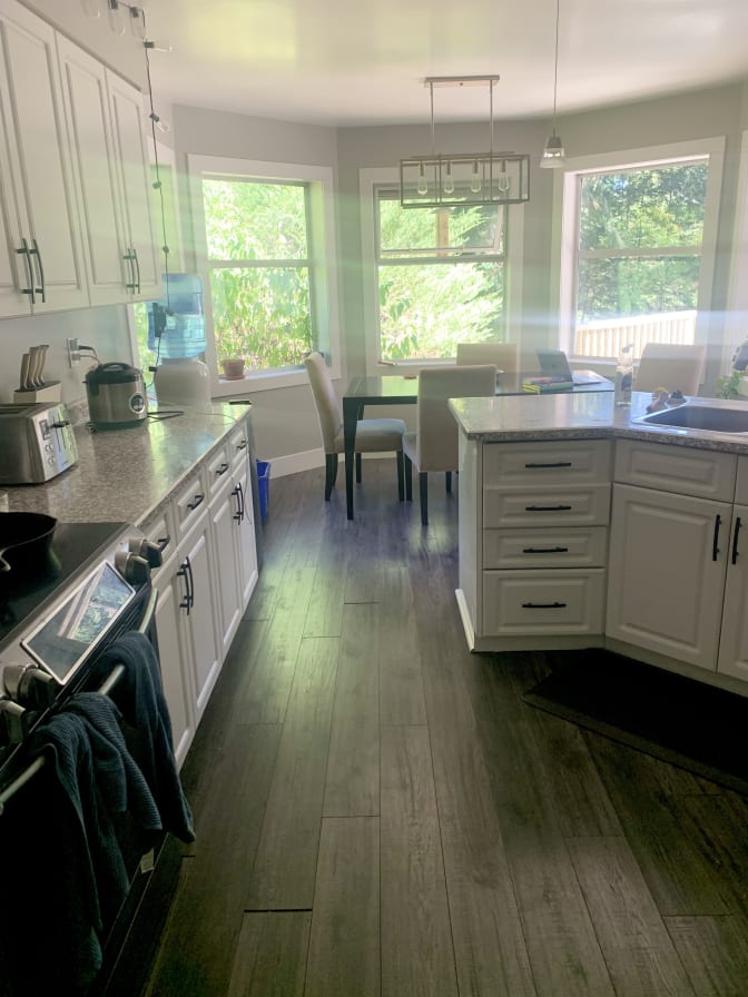 Maxine Fischer's room