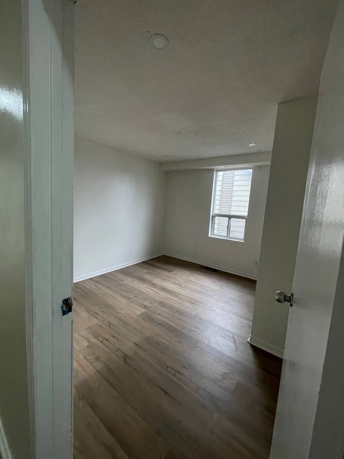 Tolobi Rental's room