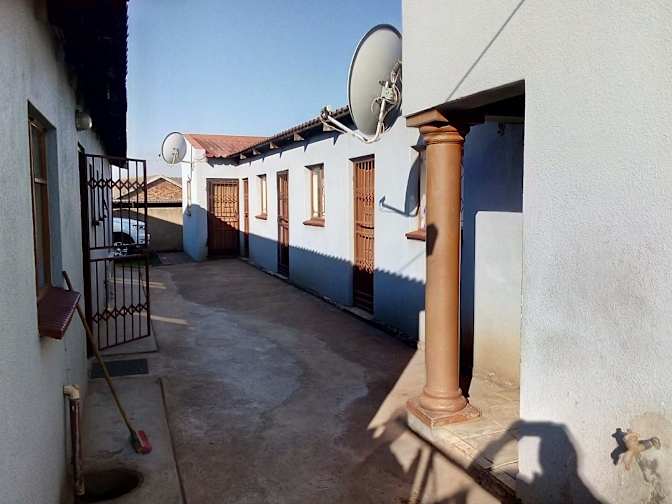 Photo of Landile's room