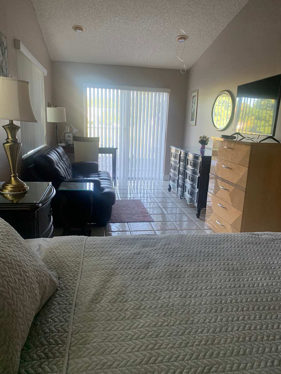 Private room to rent in share house | Delray Beach, Florida 33484 | Area is Atlantic/Jog Rd