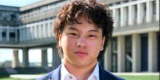 Photo of Ryan Thaulad