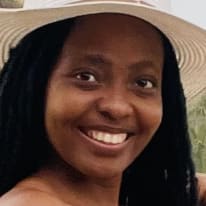 Photo of Nolwazi Vezi