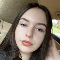 Photo of Lauren Bayn