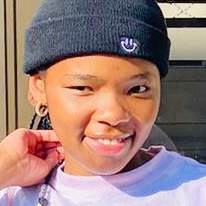 Photo of Zenande Mdingi