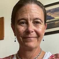 Photo of Lauren Paterson