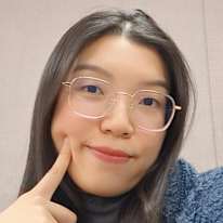 Photo of Lily Pham