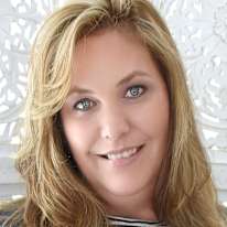 Photo of Louise Niemann