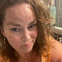 Photo of Shauna Saker