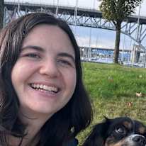 Photo of Lauren Bell