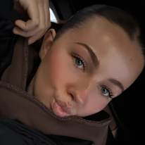 Photo of lyndsey