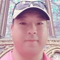 Photo of YONGHYUK LEE