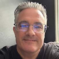 Photo of Darron Rattue