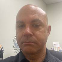 Photo of Daniel Henderson