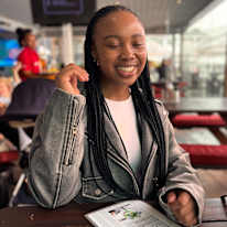 Photo of Anelisa Mniki