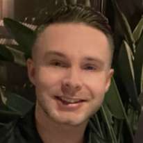 Photo of Lee