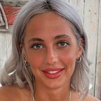Photo of Lauryn