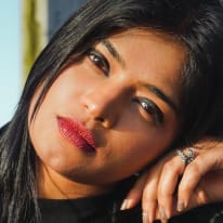 Photo of Raina