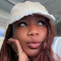 Photo of Diamond Naomi