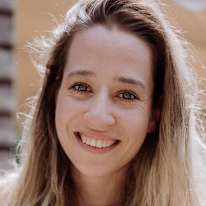 Photo of Maria Schneider