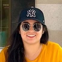 Photo of Laura