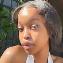 Photo of Lona Ngwenze