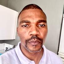 Photo of James Moloto