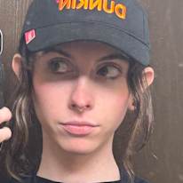 Photo of Ellie Davis