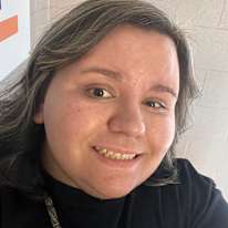 Photo of Laura Shaw