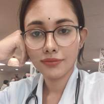 Photo of Dr SHREYA BERA