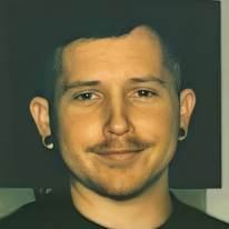 Photo of Lee