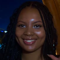 Photo of Lauryn